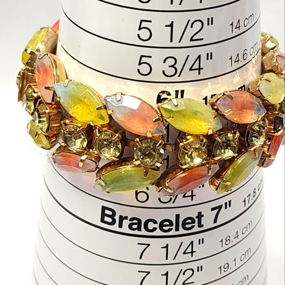 Vintage Kramer Signed Opal Glass Bracelet - Picture 5 of 11